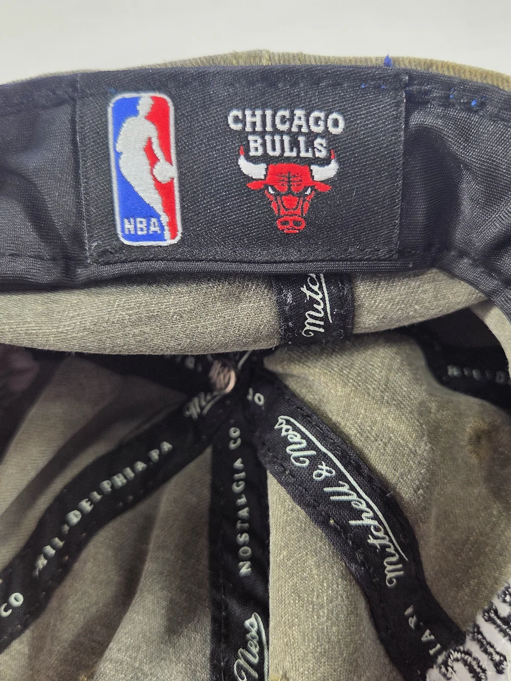 Mitchell & Ness Chicago Bulls Washed Olive Dad Hat Strapback OSFA